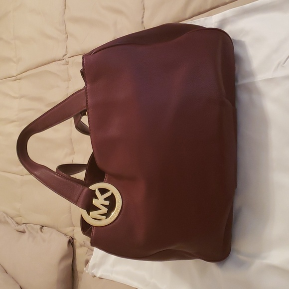 Michael Kors "Fulton" Large Leather Tote Handbag Color Maroon - Picture 3 of 16